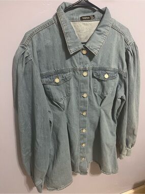 Boohoo Pale Blue Denim Button-Front Jacket